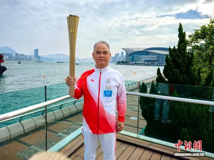 易桂平成为全国移民管理系统唯一代表,出席第