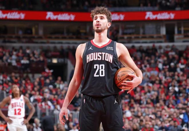 火箭申京复出迎战湖人 西部第三争夺战一触即发