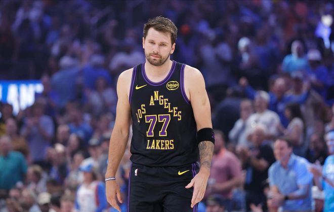 东契奇左腿筋二级拉伤 湖人季后赛希望破灭