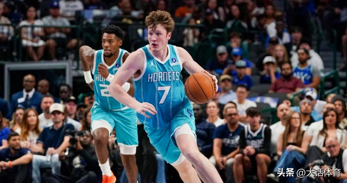 凯尔特人逆转黄蜂锁定东部第二，尼克斯季后赛