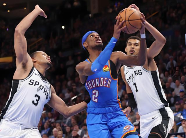 NBA常规赛收官战：雷霆马刺争夺榜首 掘金湖人火