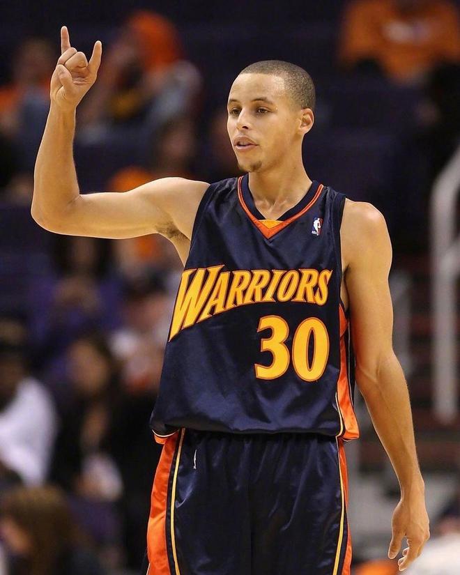 库里距离3万分仅差3507分 伤病成突破瓶颈最大阻