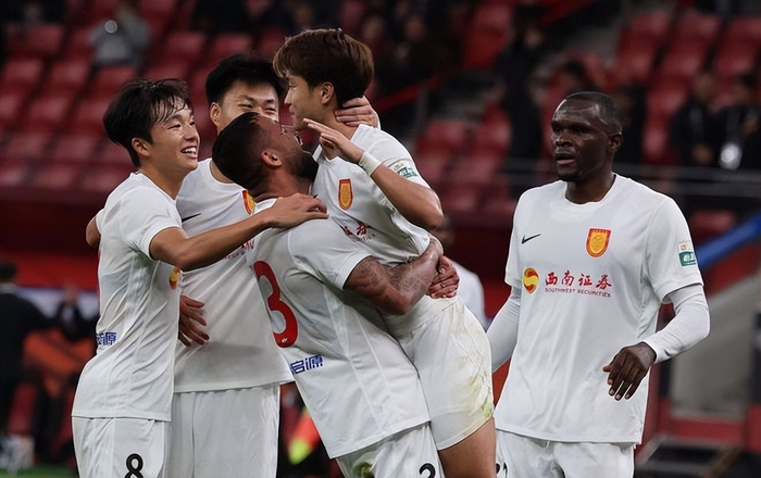 陈纯新破门助铜梁龙2-1力克海港